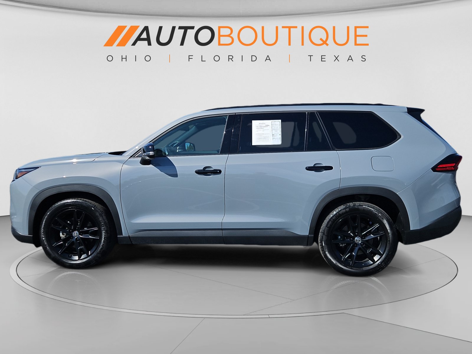 Used 2025 Toyota Grand Highlander AWD Hybrid image 2
