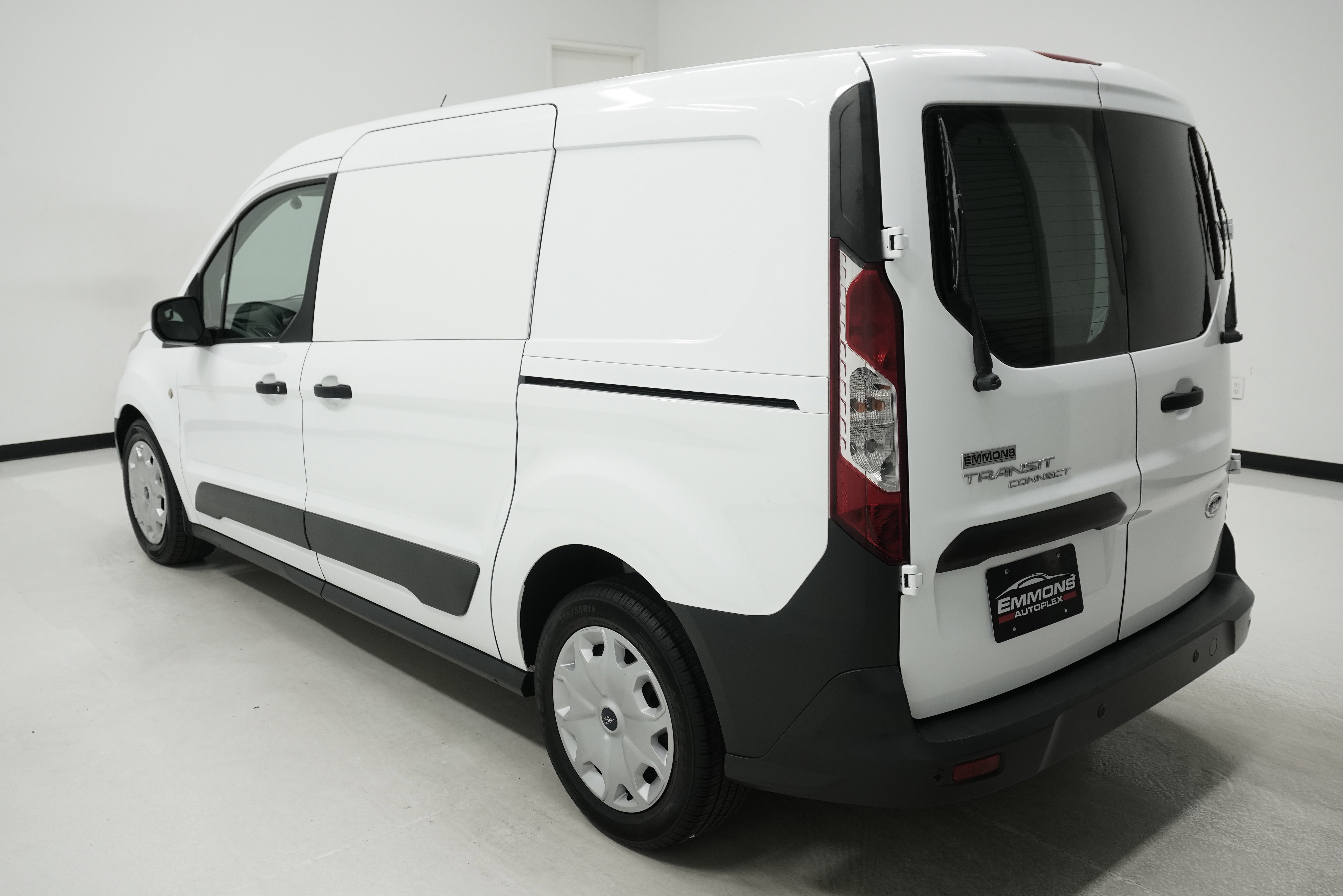 Used 2015 Ford Transit Connect XL image 6
