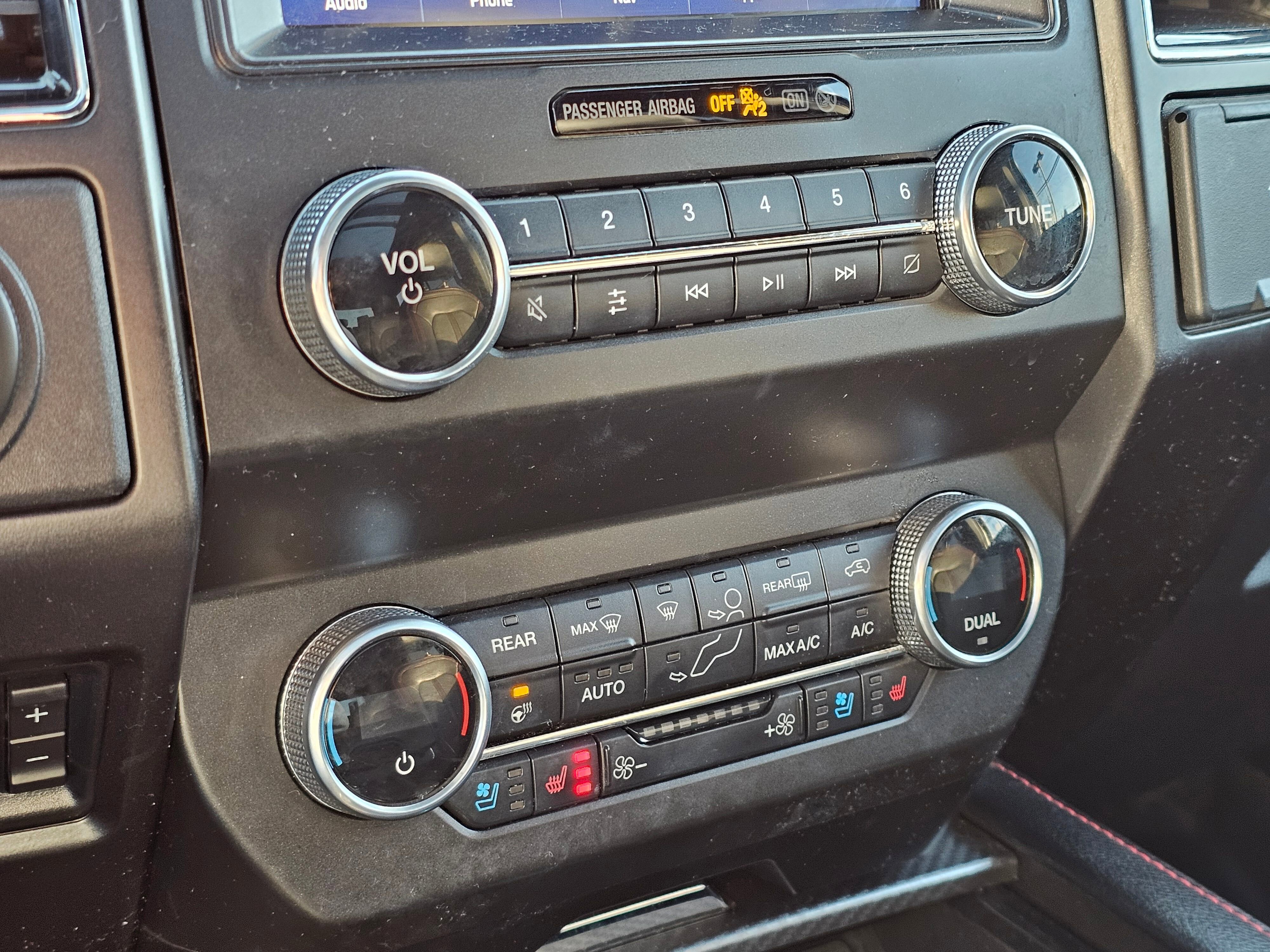 Used 2021 Ford Expedition Limited image 30