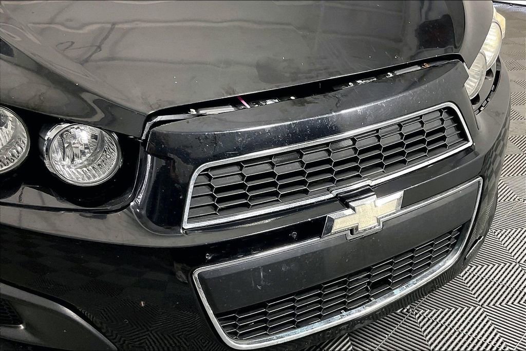Used 2012 Chevrolet Sonic LS FWD image 33