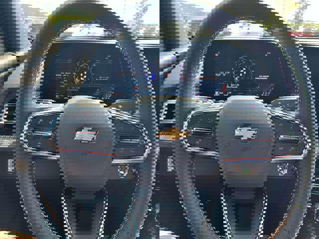 New 2026 Chevrolet Traverse LT w/ Driver Confidence Package image 25