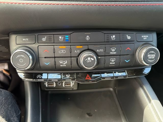 Used 2024 Dodge Durango GT AWD/4WD image 15