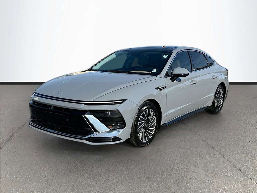 Used 2024 Hyundai Sonata Limited image 3