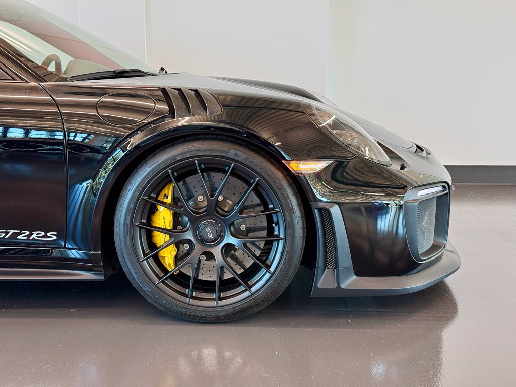 Used 2018 Porsche 911 GT2 RS RWD image 6