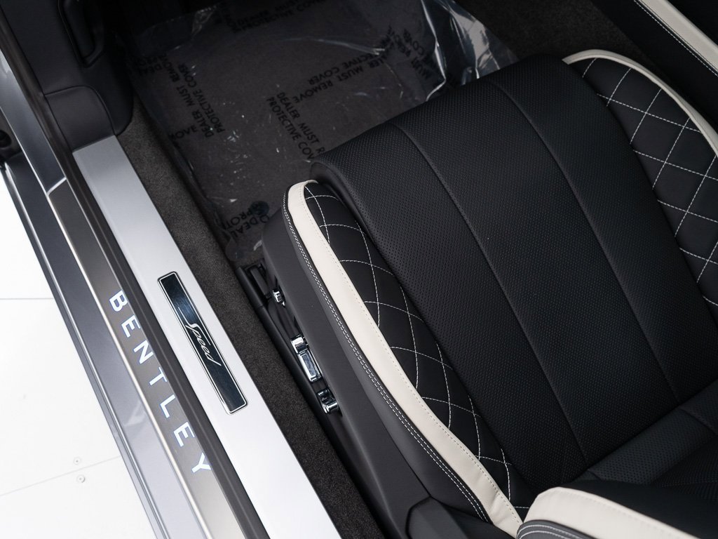 Used 2024 Bentley Continental GT Speed image 12