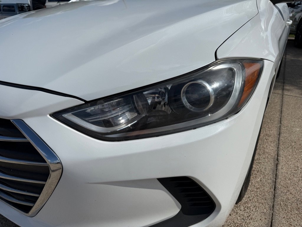 Used 2018 Hyundai Elantra Value Edition FWD image 9
