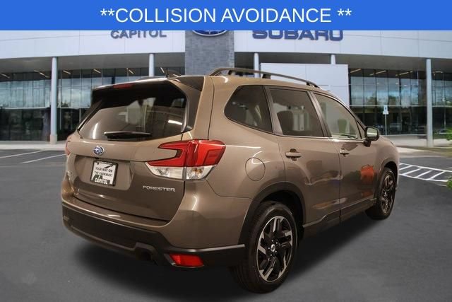 Certified 2024 Subaru Forester Premium AWD/4WD image 4