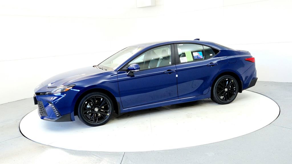 New 2026 Toyota Camry SE AWD/4WD image 3