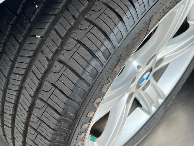 Used 2013 BMW 320i xDrive Sedan AWD/4WD image 31