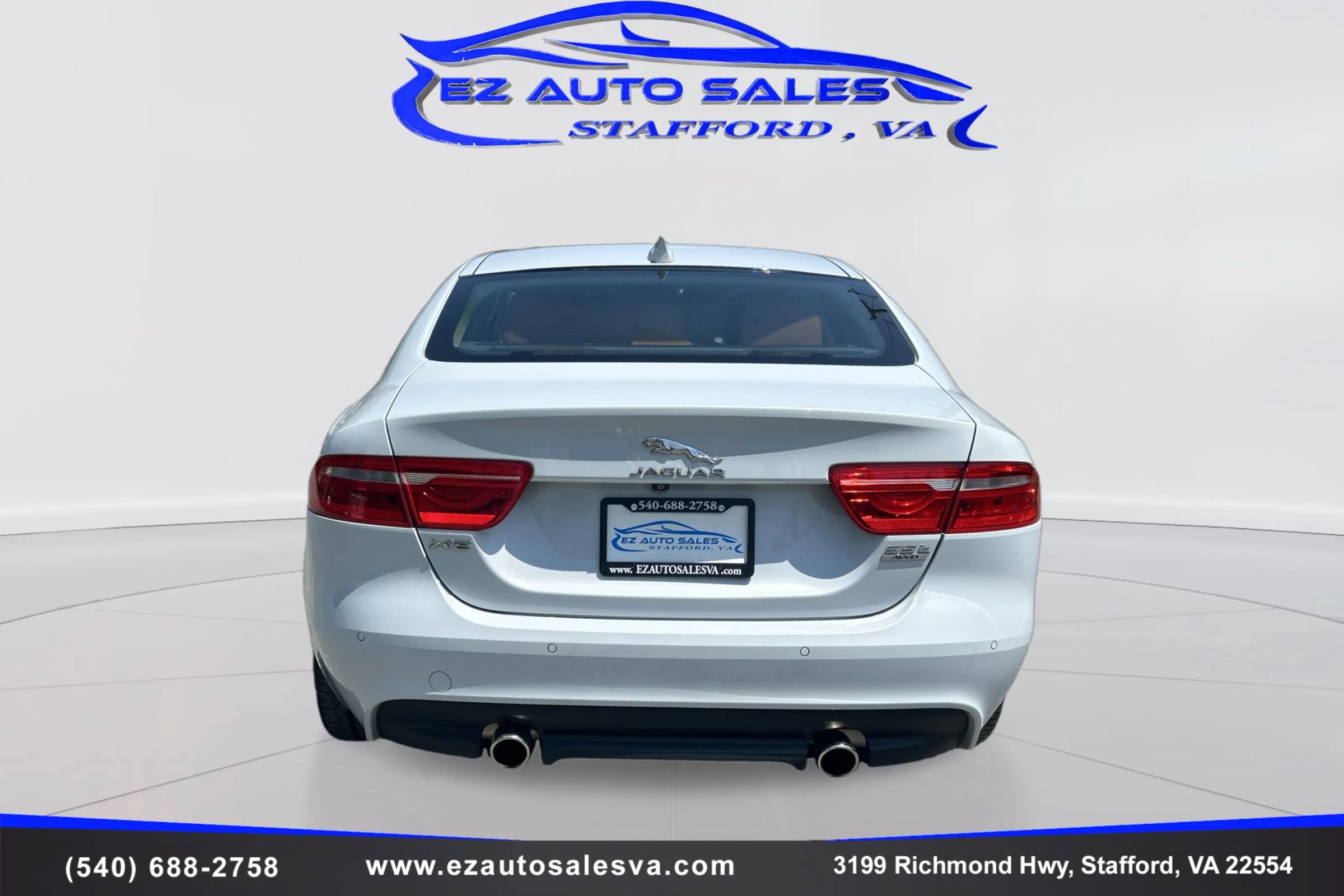 Used 2018 Jaguar XE Portfolio AWD/4WD image 6