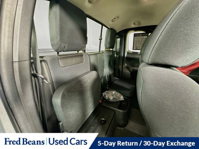 Used 2022 Toyota Tacoma SR5 AWD/4WD image 30
