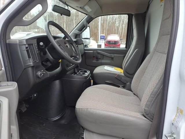 New 2025 GMC Savana 3500 w/ Power Convenience Package image 9