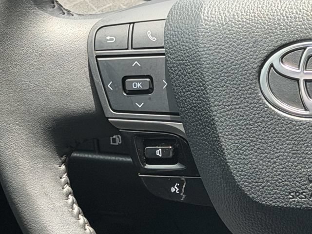 Used 2026 Toyota Camry XLE FWD image 12