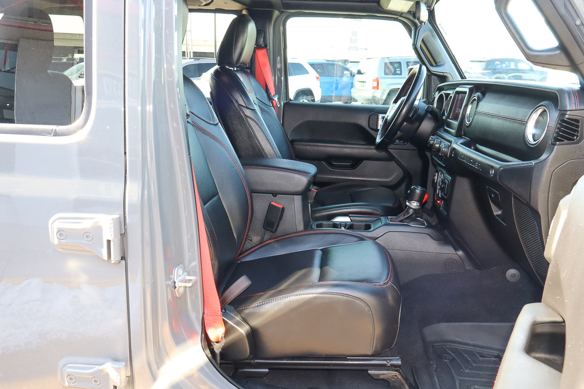 Used 2020 Jeep Wrangler Unlimited Rubicon w/ Quick Order Package 28Y Recon image 30