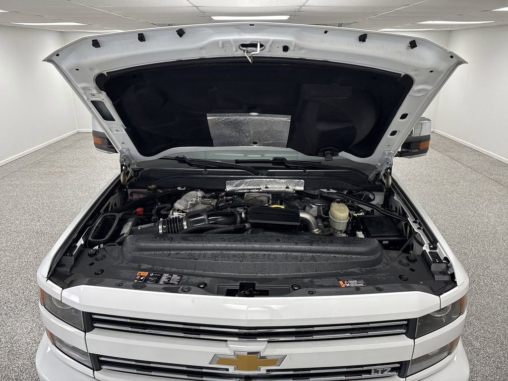 Used 2017 Chevrolet Silverado 3500 LTZ w/ Duramax Plus Package image 17