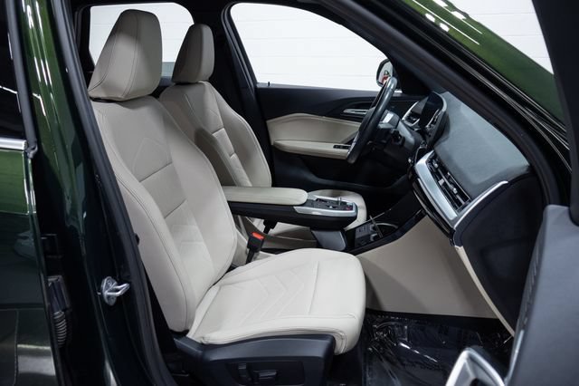 Used 2023 BMW X1 xDrive28i AWD/4WD image 24