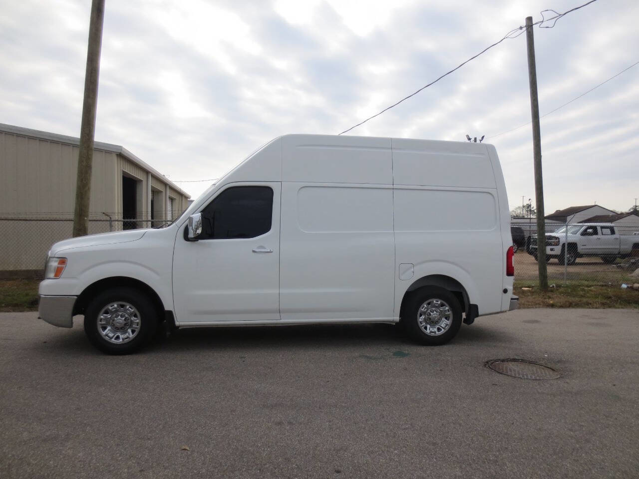 Used 2015 Nissan NV 2500 SL w/ Technology Package image 1