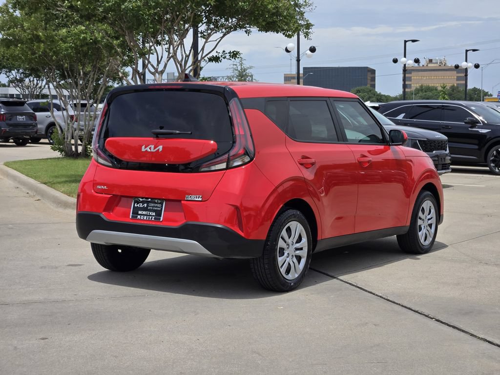 Certified 2023 Kia Soul LX FWD image 4