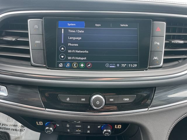 Used 2023 Buick Enclave Essence AWD/4WD image 13