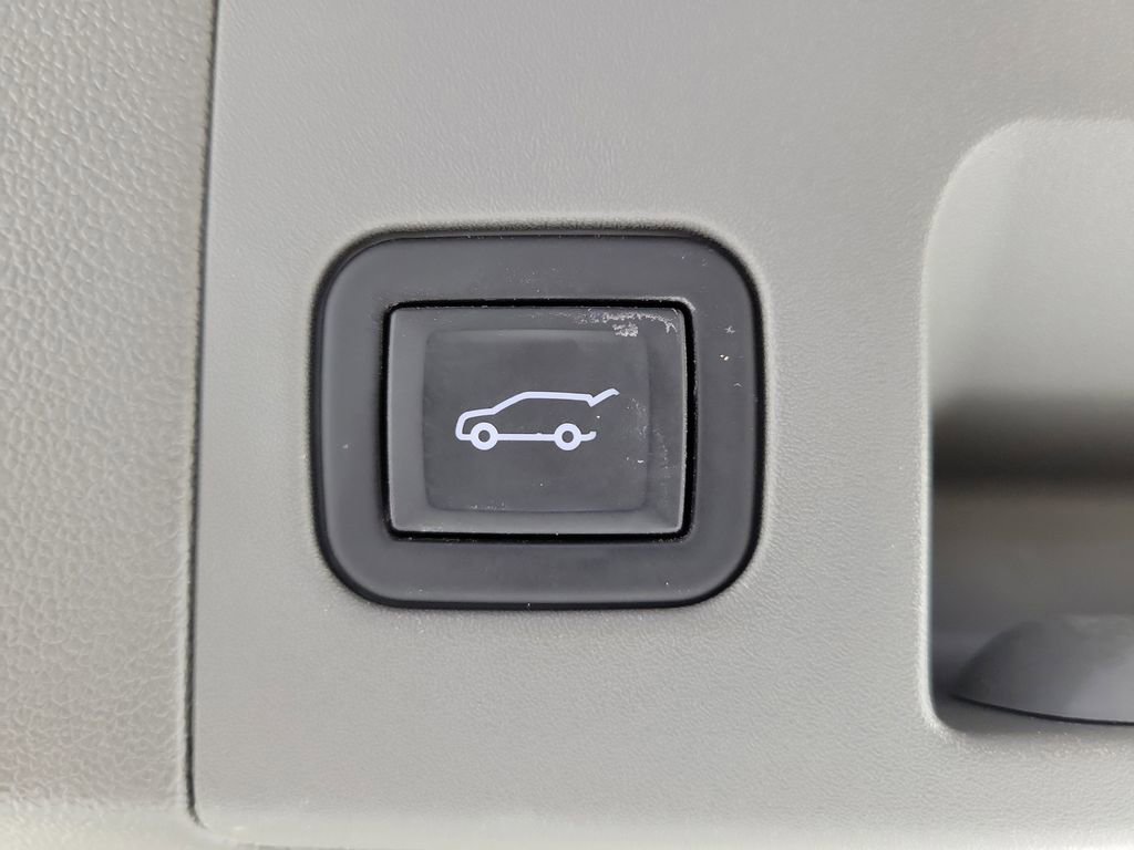 Certified 2024 Cadillac XT5 Premium Luxury FWD image 9