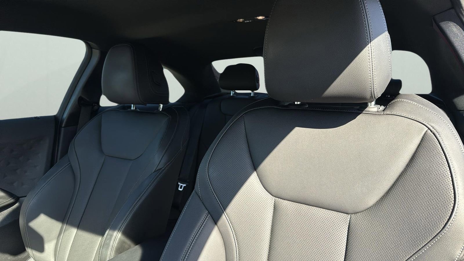 Used 2024 BMW 230i Coupe image 8