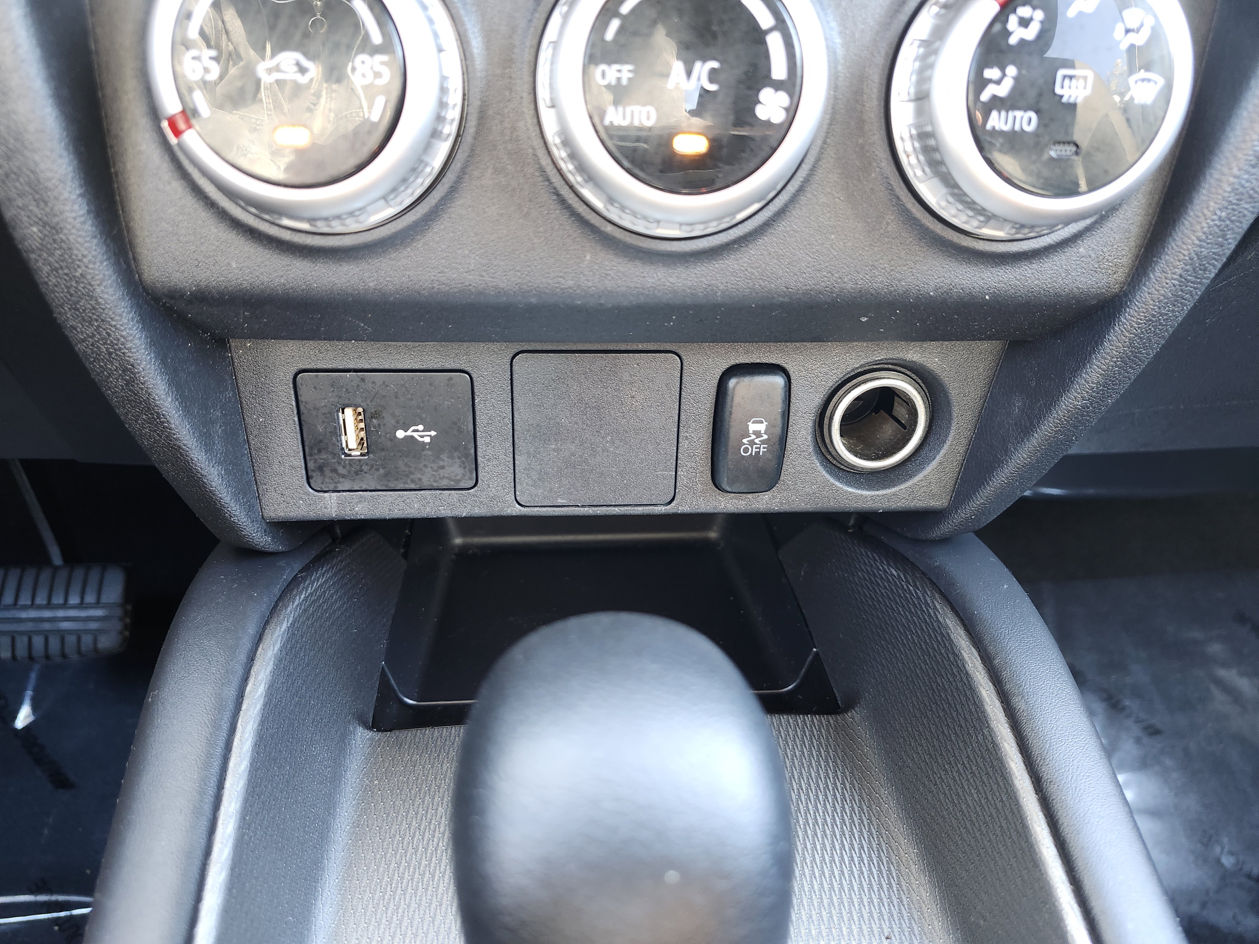 Used 2021 Mitsubishi Outlander Sport LE image 6