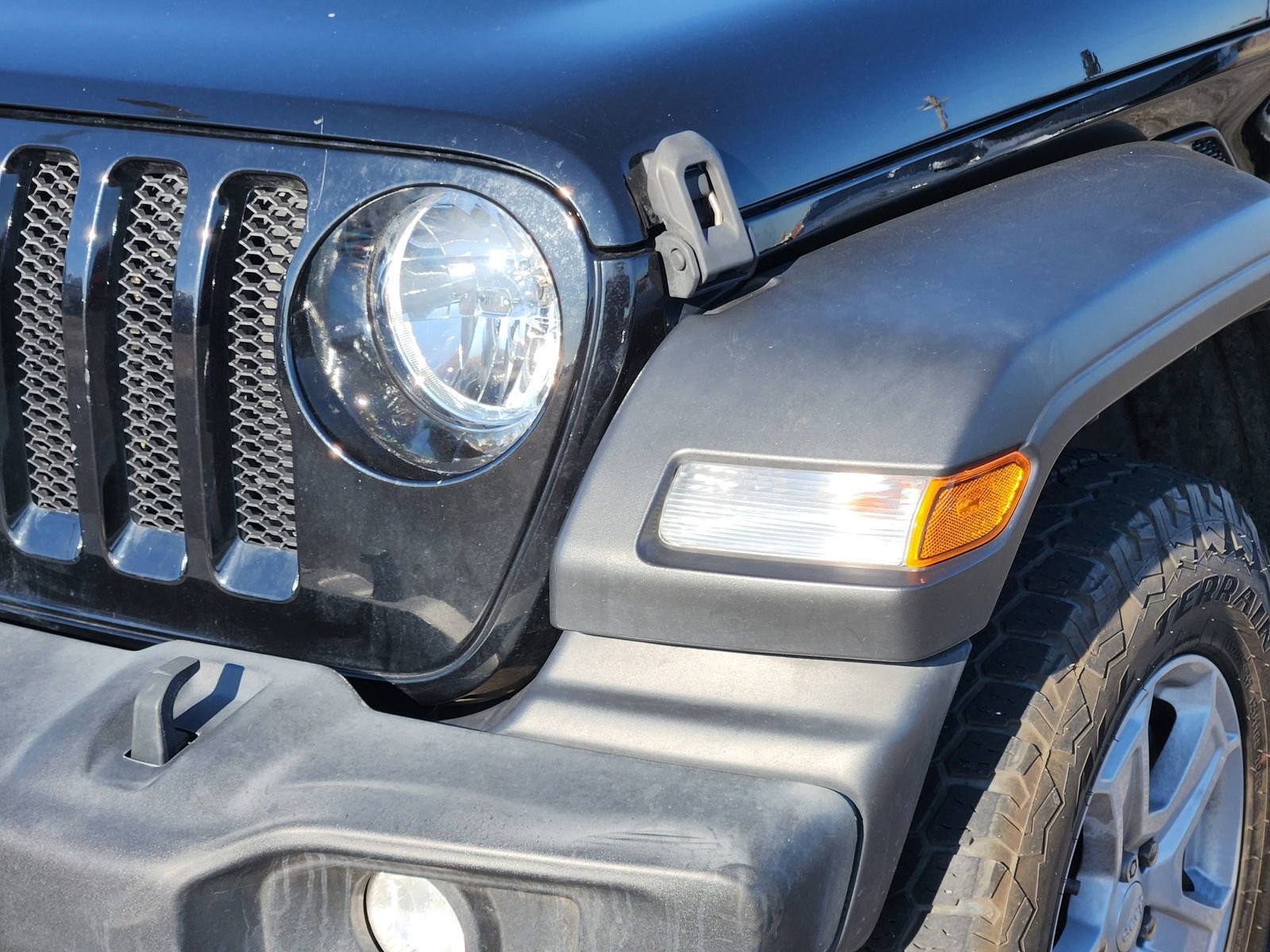 Used 2021 Jeep Wrangler Unlimited Sport image 11