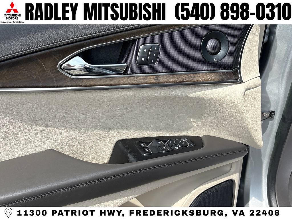 Used 2019 Lincoln Nautilus Reserve FWD image 5