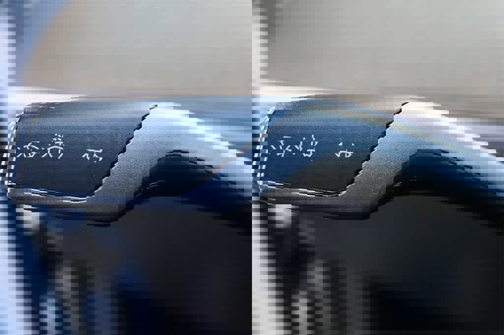 Used 2021 Tesla Model 3 Standard Range Plus image 21