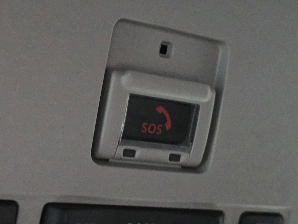 Used 2023 Toyota Highlander LE image 31