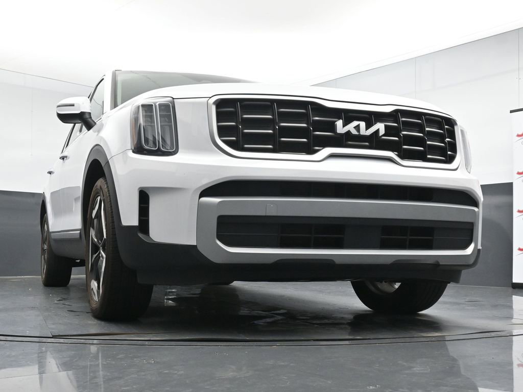 Used 2024 Kia Telluride S image 19