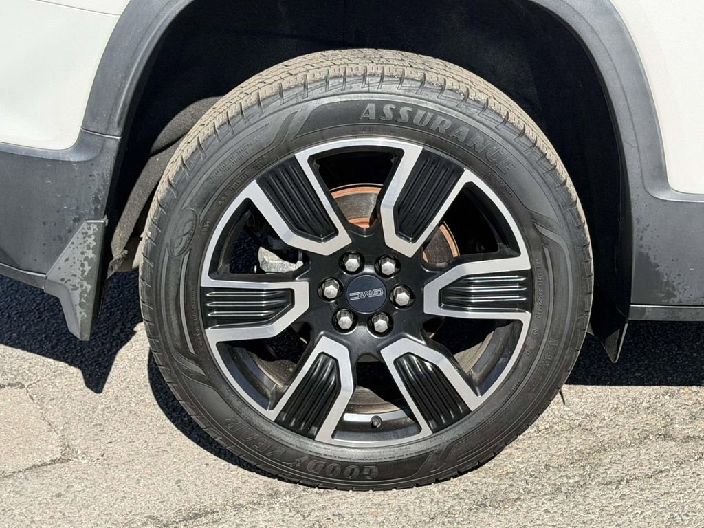 Used 2019 GMC Acadia SLT w/ Black Edition image 25