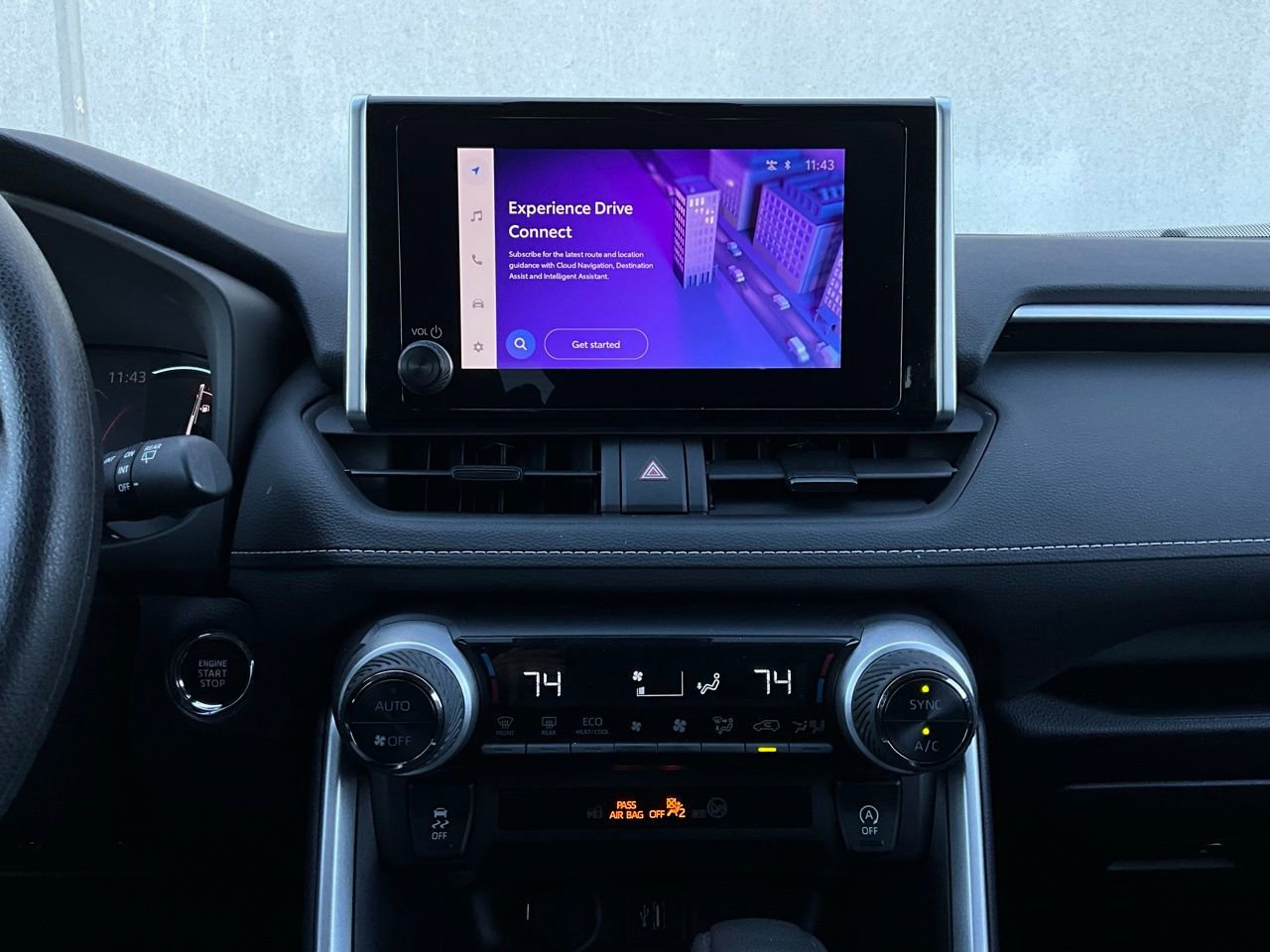 Used 2025 Toyota RAV4 XLE image 27