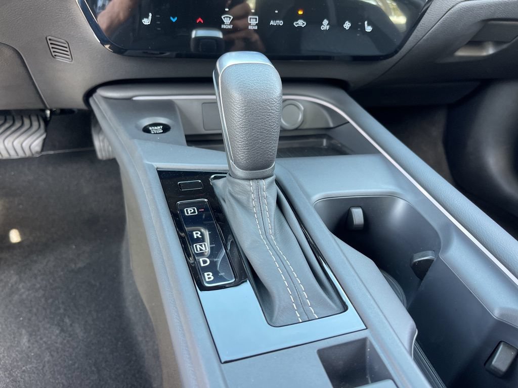 New 2026 Nissan Sentra SV w/ SV Convenience Package FWD image 12