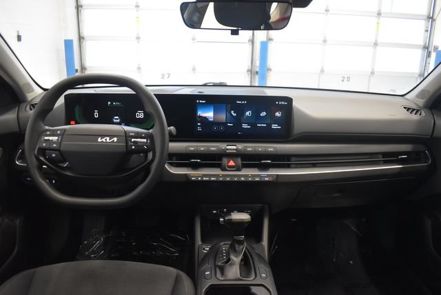 Used 2025 Kia K4 FWD image 5