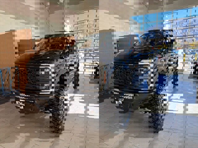New 2024 Ford F250 Lariat w/ Lariat Ultimate Package image 2