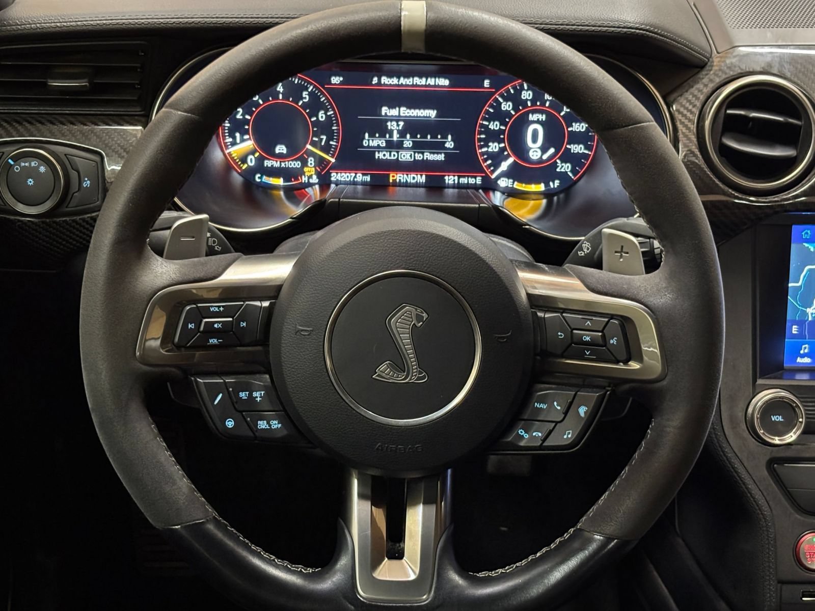 Used 2022 Ford Mustang Shelby GT500 w/ Technology Package RWD image 28