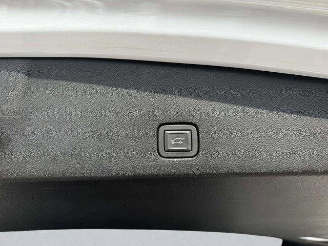 Used 2024 Cadillac XT6 Sport w/ Technology Package AWD/4WD image 50