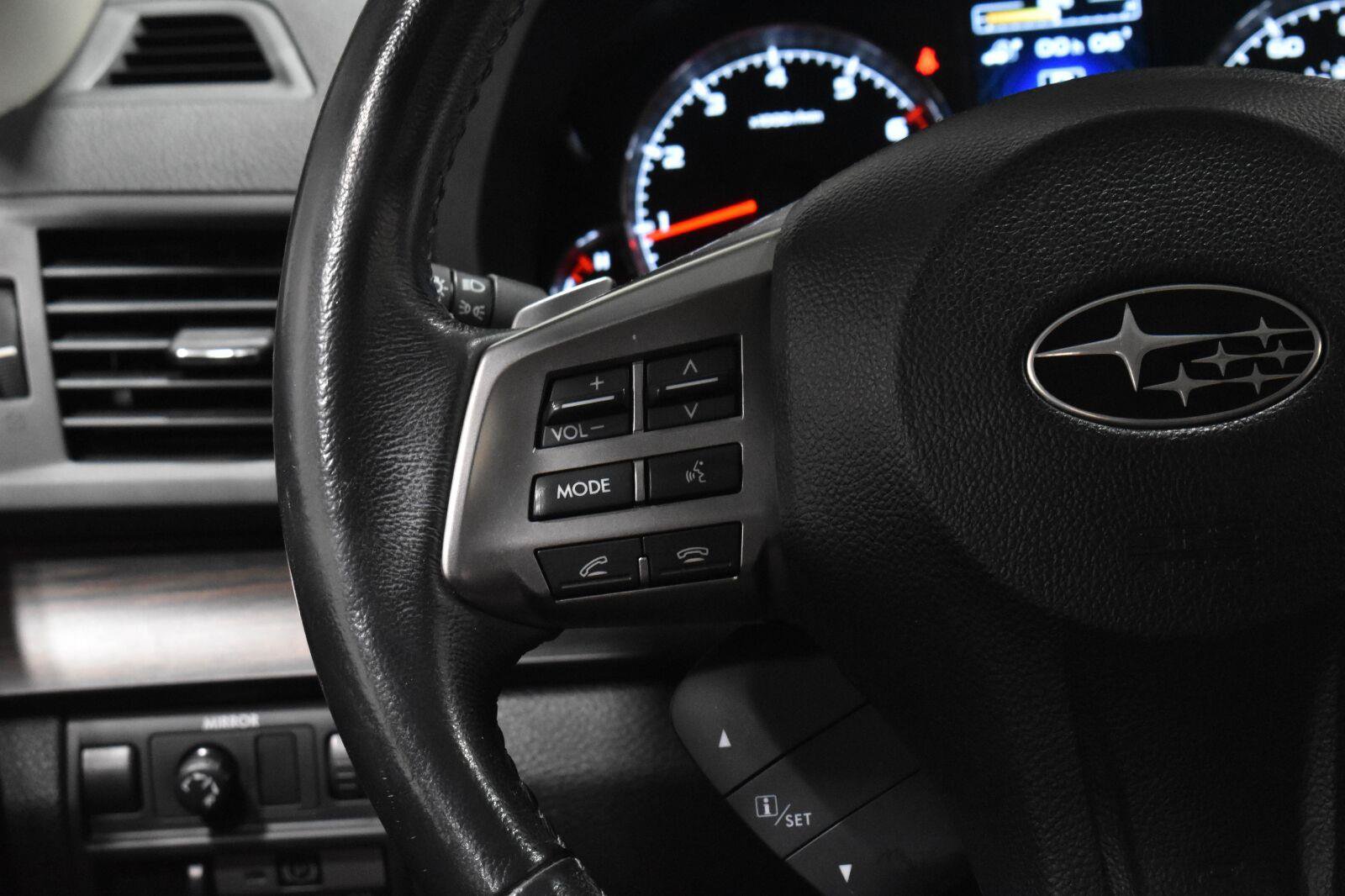 Used 2014 Subaru Outback 2.5i Limited AWD/4WD image 8