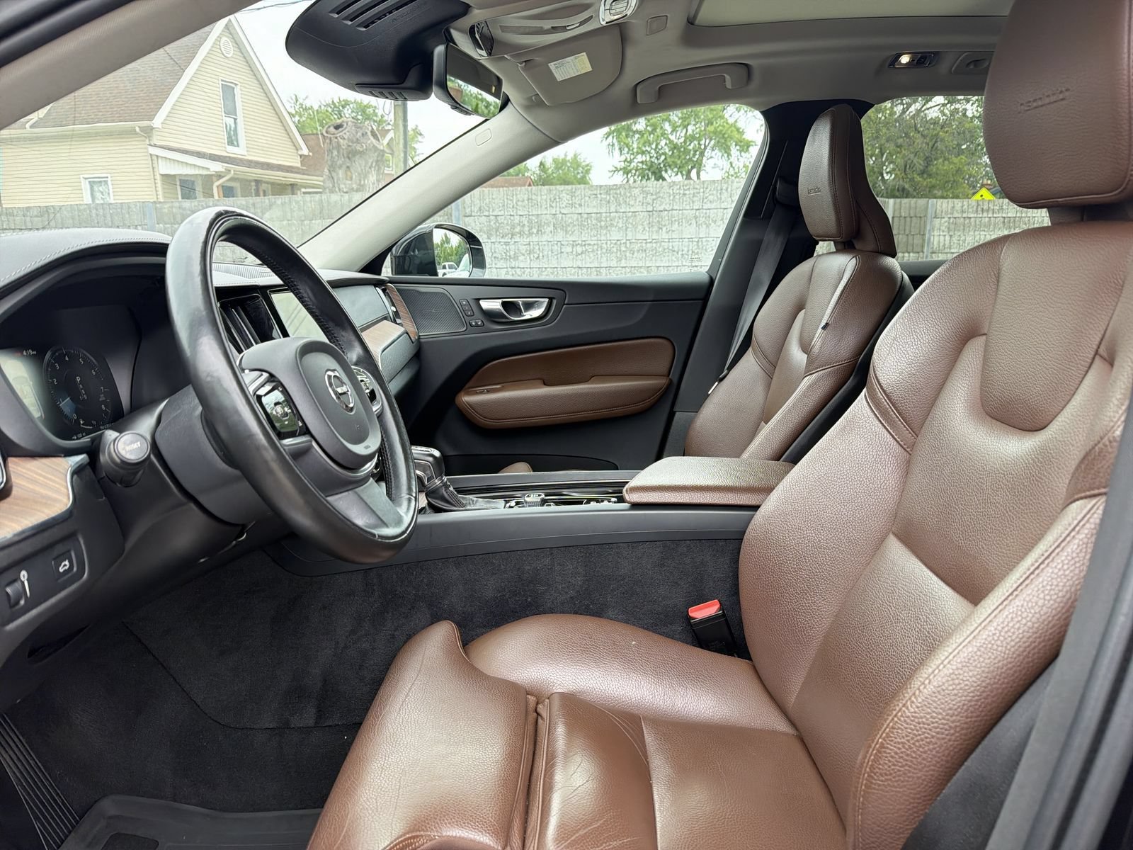 Used 2019 Volvo XC60 T6 Inscription w/ Protection Package AWD/4WD image 10