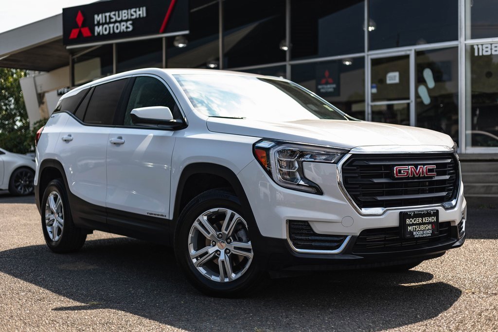 Used 2024 GMC Terrain SLE