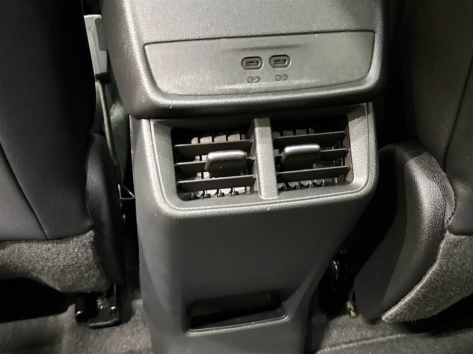 New 2026 Chevrolet Equinox ACTIV w/ Safety and Technology Package AWD/4WD image 29