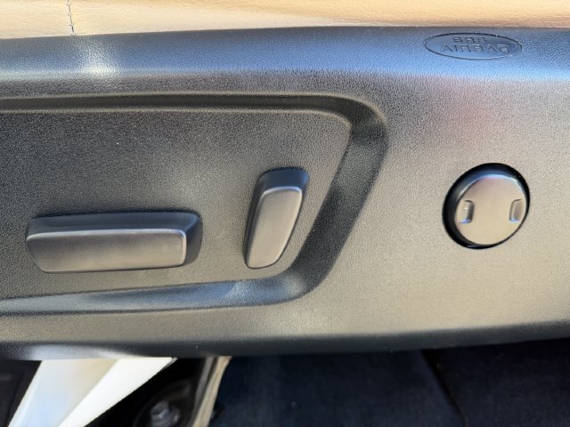 Used 2021 Toyota Tundra Limited AWD/4WD image 21
