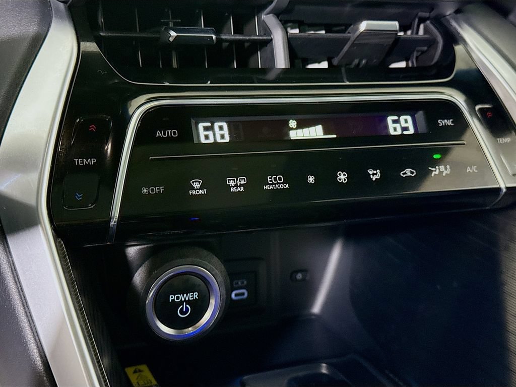 Certified 2024 Toyota Venza Nightshade AWD/4WD image 8