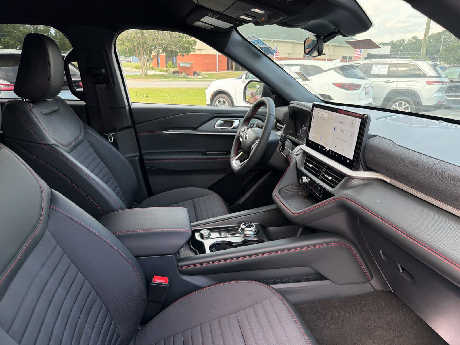 New 2026 Ford Explorer ST-Line AWD/4WD image 9