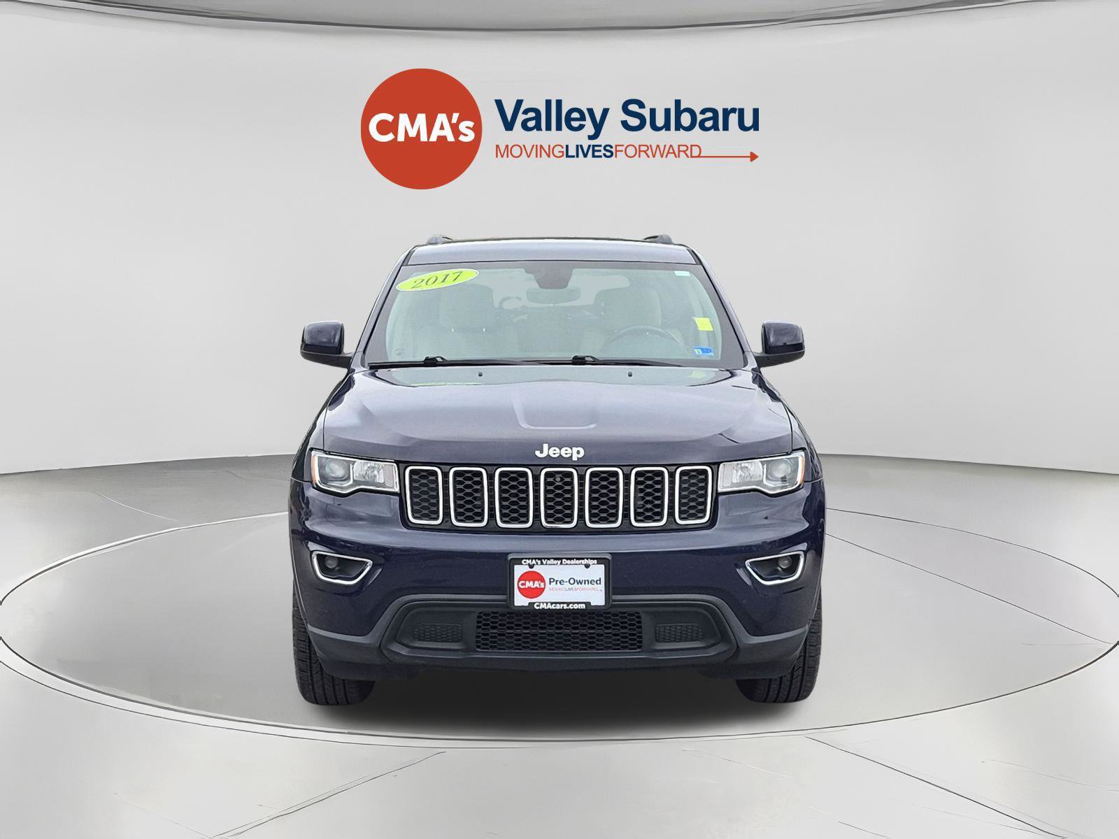 Used 2017 Jeep Grand Cherokee Laredo w/ Quick Order Package 23E AWD/4WD image 8