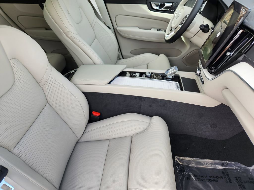 New 2026 Volvo XC60 B5 Ultra w/ Protection Package Premier image 5