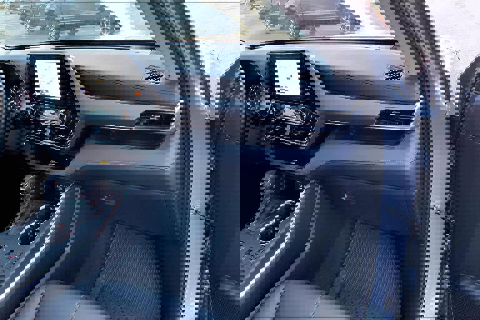 Used 2023 Toyota Highlander XLE image 18