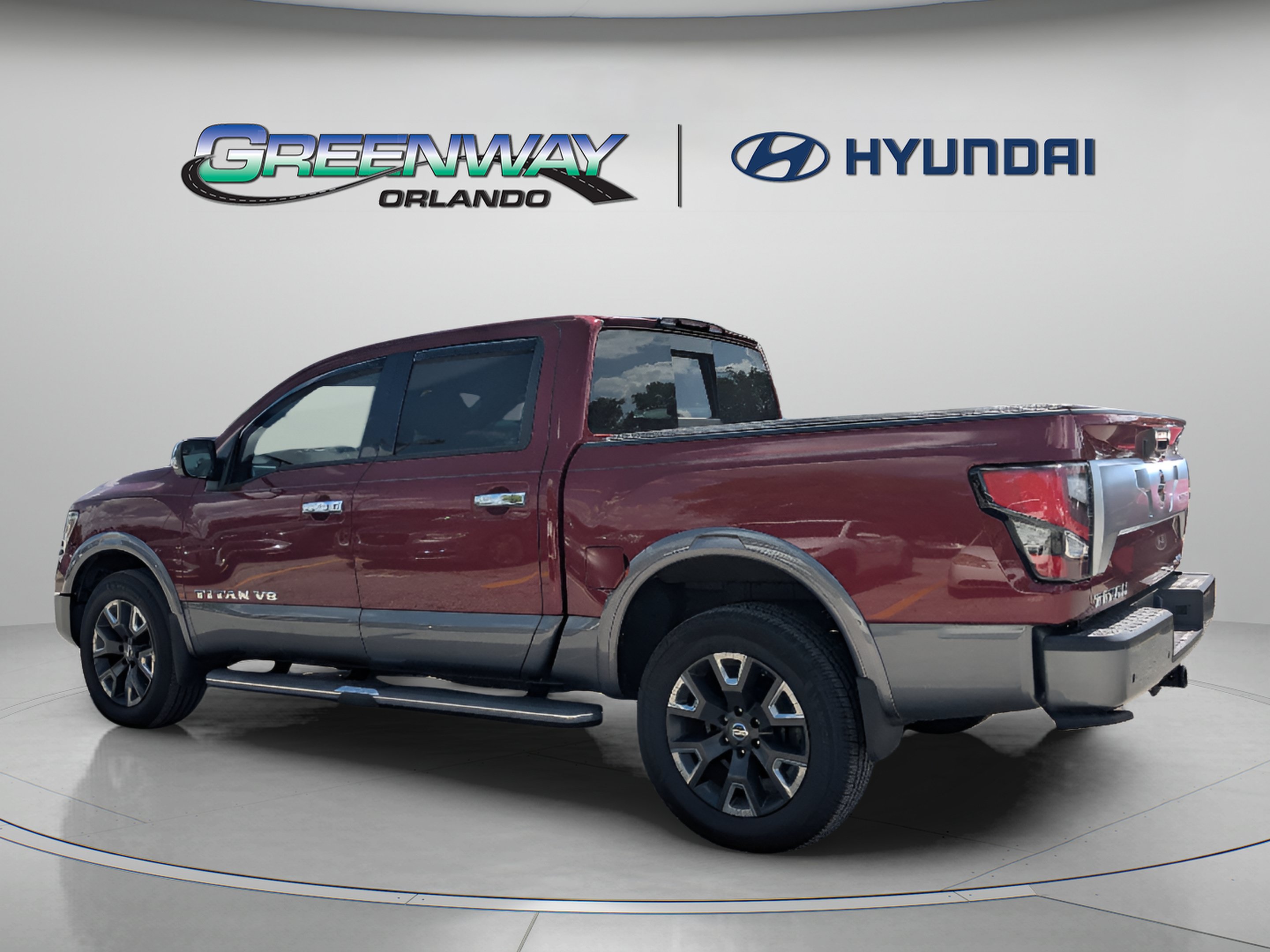 Used 2020 Nissan Titan Platinum Reserve w/ Moonroof Package AWD/4WD image 6