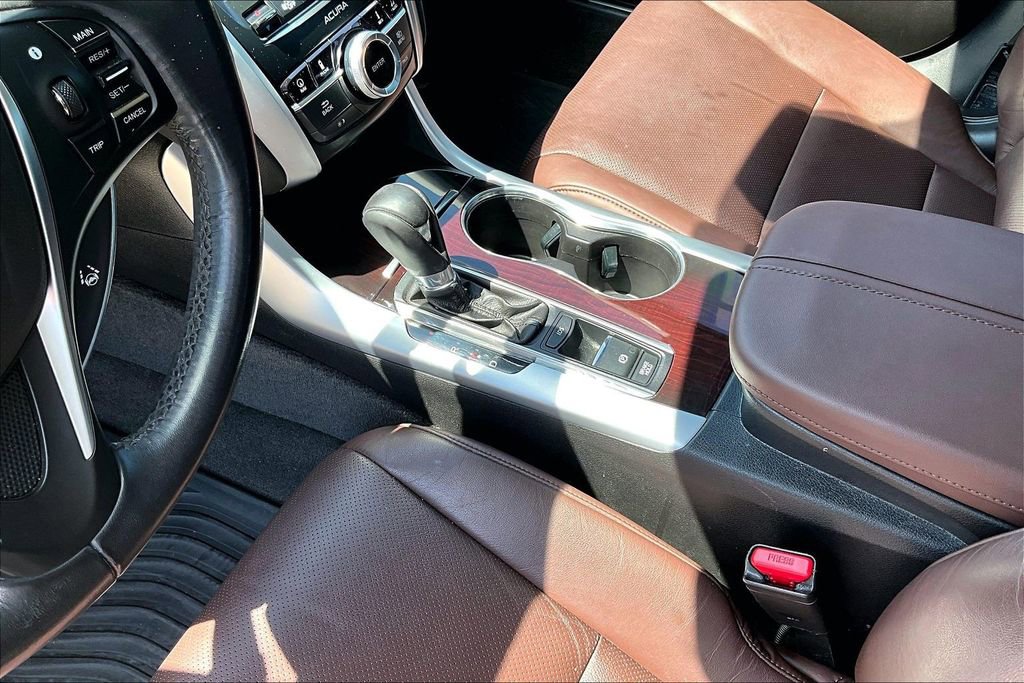 Used 2017 Acura TLX w/ Technology Package FWD image 16